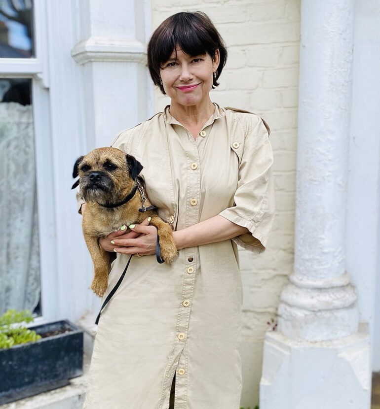 alt= Tagging Mathilda Tham with her dog portrait_le gist
