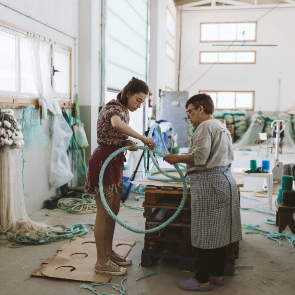 alt= Amalia Puga_fishing nets_Interview Le Gist_Decembe 2024