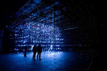 alt= Photo Installation NOWISWHENWEARE (the stars) Andrew Schneider at Rambert Studio.
